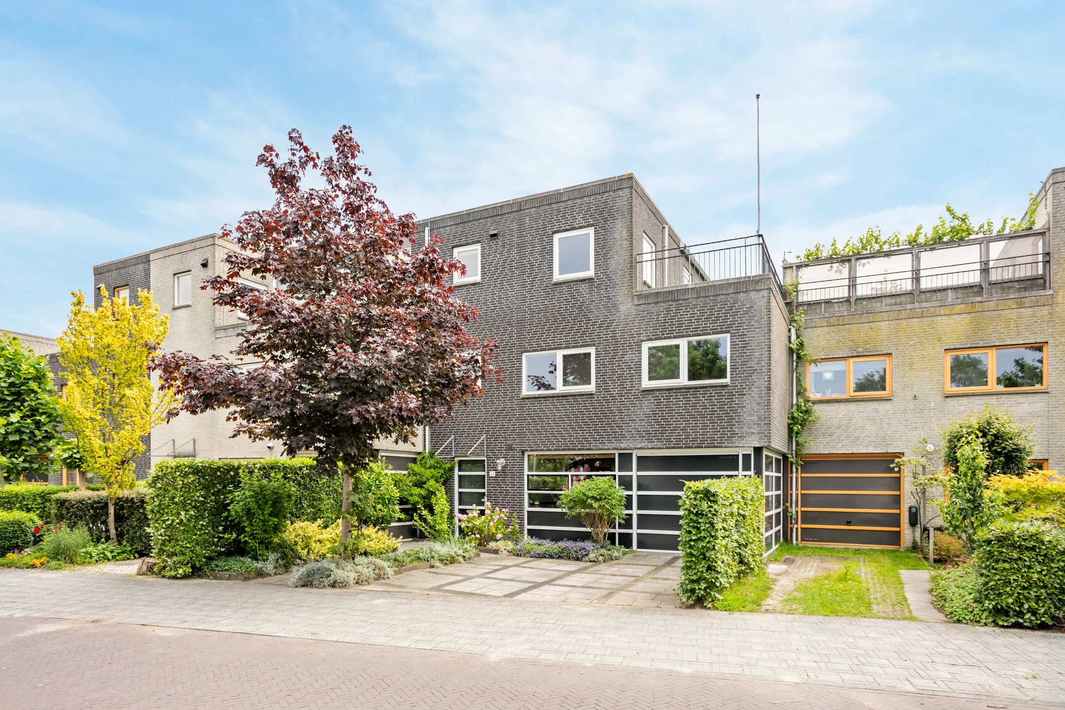 Geschakelde woning Oude Middenweg 54 in Den Haag