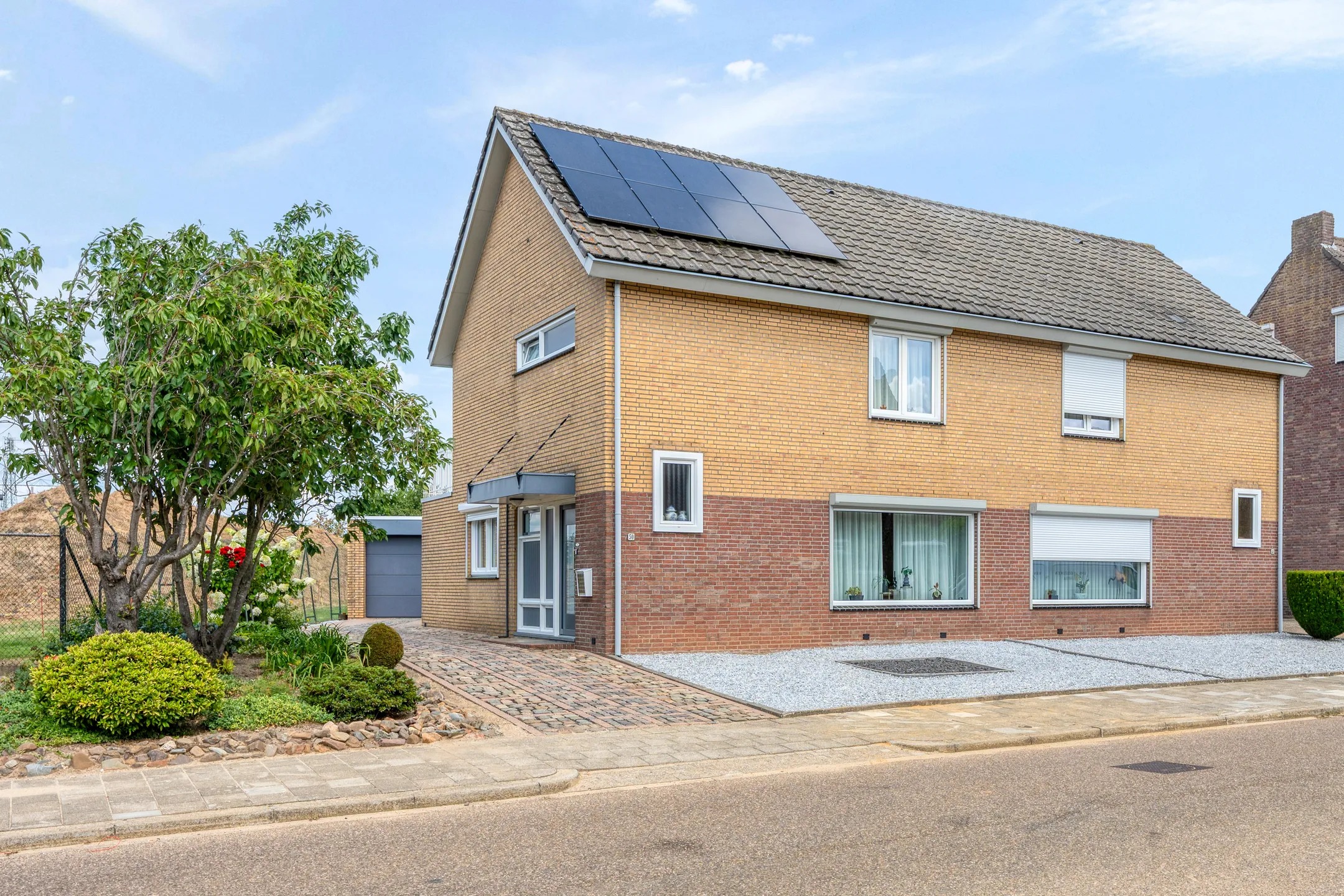 2-onder-1-kapwoning Valderenstraat 50 in Geleen