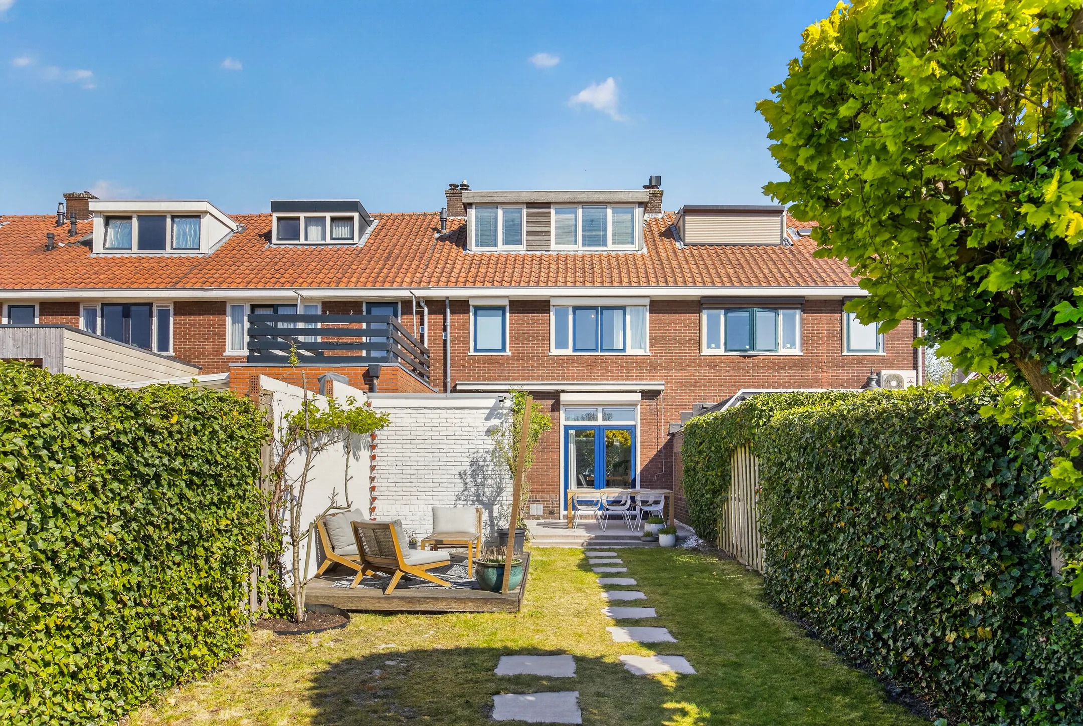 Tussenwoning St. Jacobslaan 106 in Nijmegen