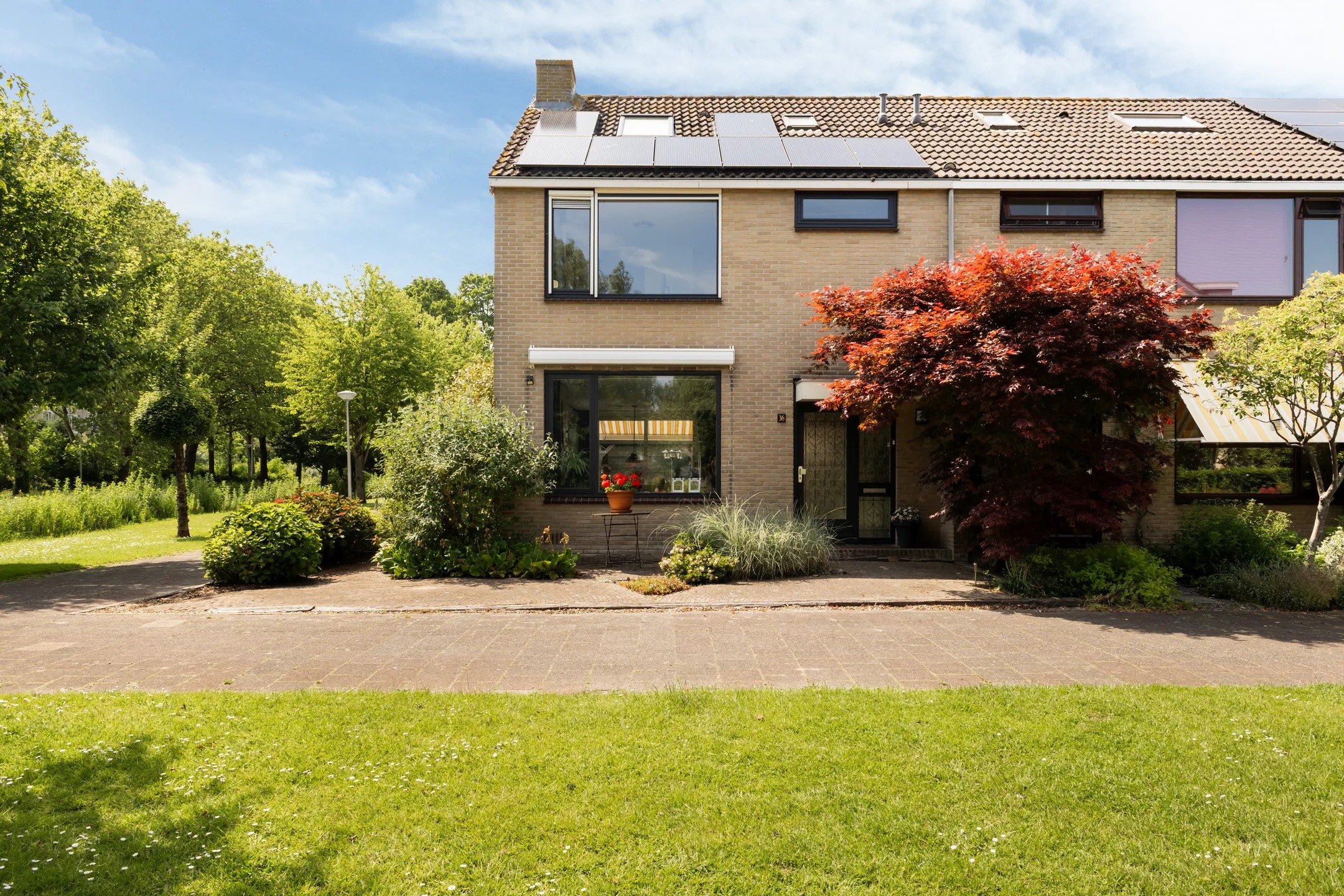 Hoekwoning Woudestein 36 in Gouda