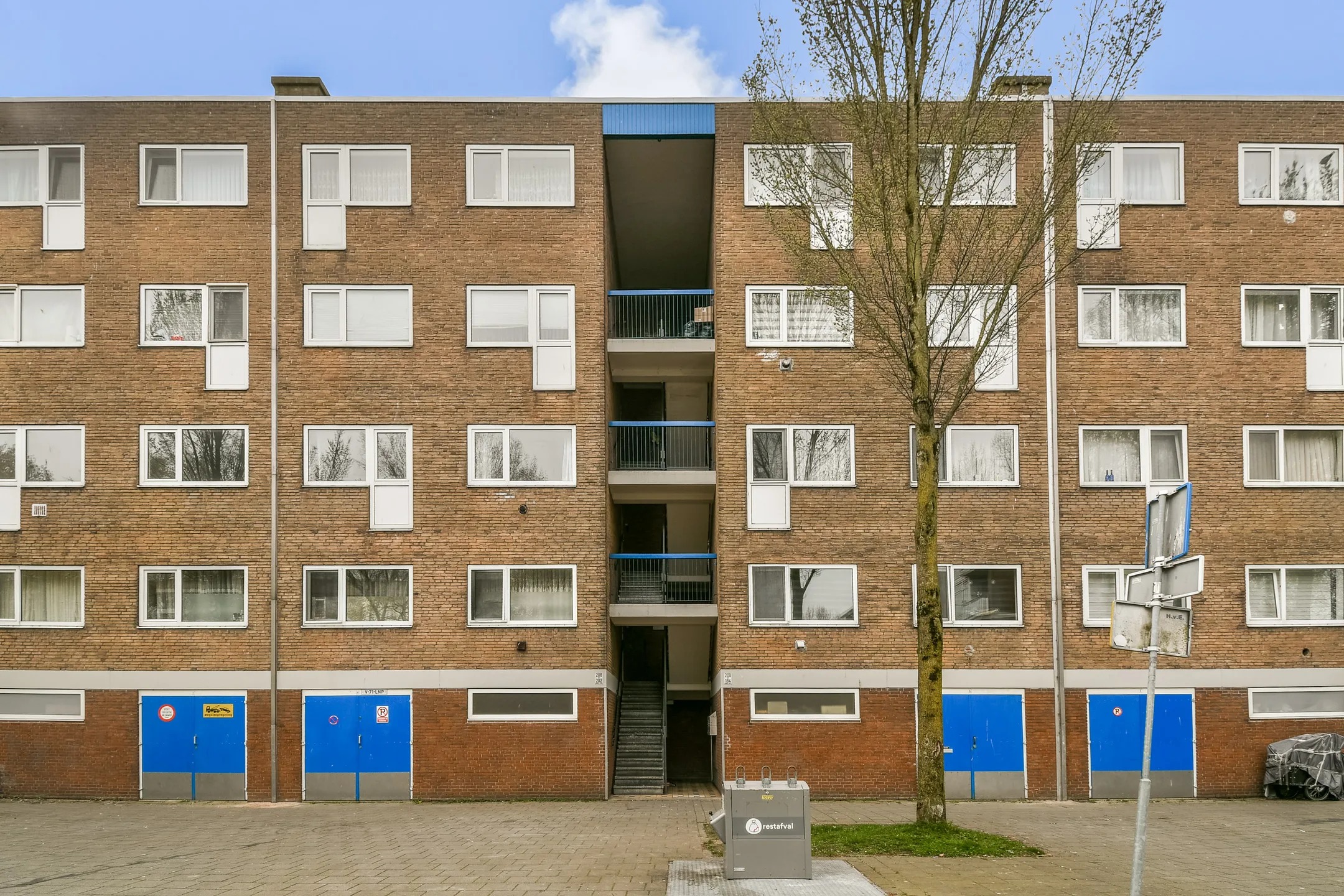 Portiekflat Linnaeusstraat 204 in Zaandam