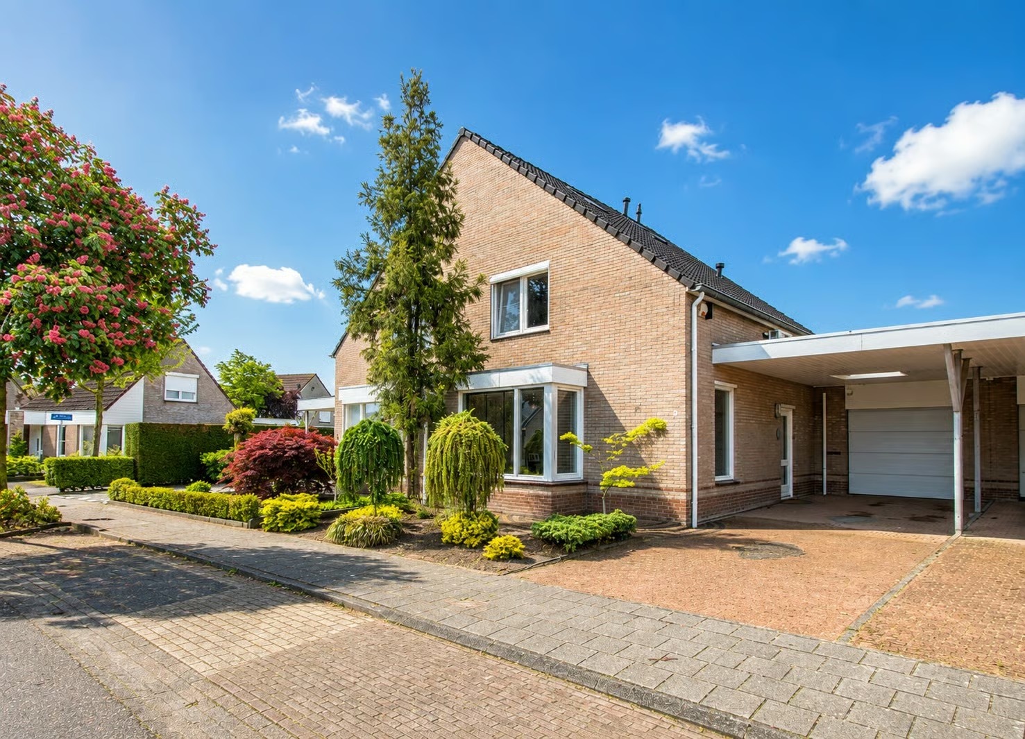 Geschakelde 2-onder-1-kapwoning Vlasrootsingel 9 in Heythuysen