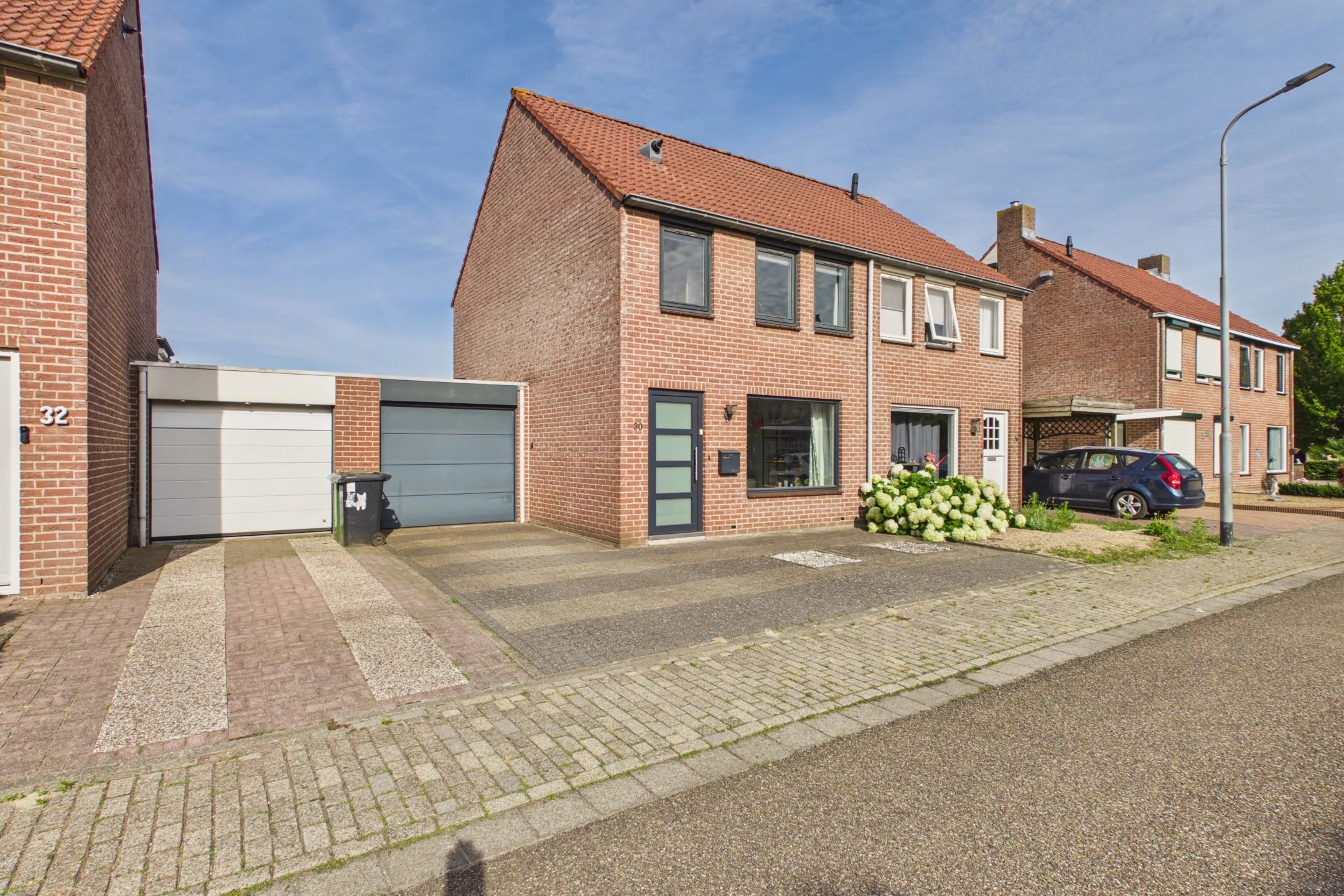 2-onder-1-kapwoning Rossinistraat 30 in Hulst