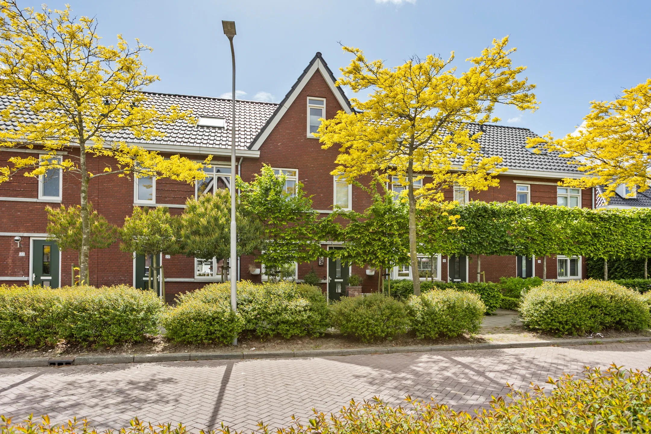 Tussenwoning Anjerlaan 18 in Zevenhuizen