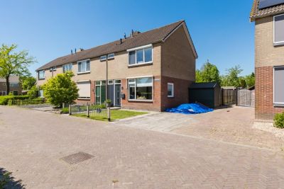 Eengezinswoning, hoekwoning Buntgras 11 in Jubbega