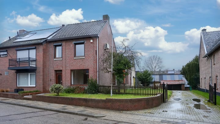 2-onder-1-kapwoning Charles Frehenstraat 38 Landgraaf