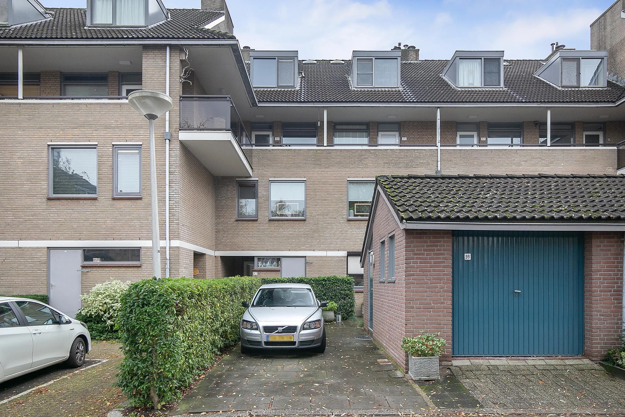 Benedenwoning Anna van Hensbeeksingel 97 in Gouda