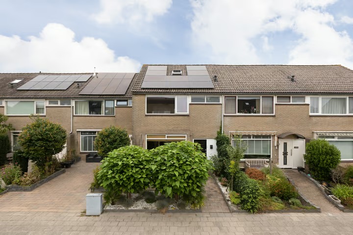 Geschakelde woning Dr. W. Dreesstraat 6 in Sneek