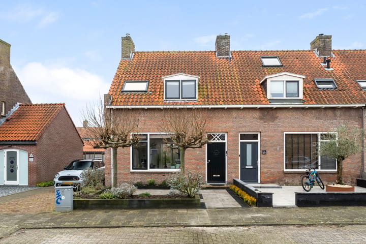 Hoekwoning Burgemeester Lotsystraat 21 in Valkenburg