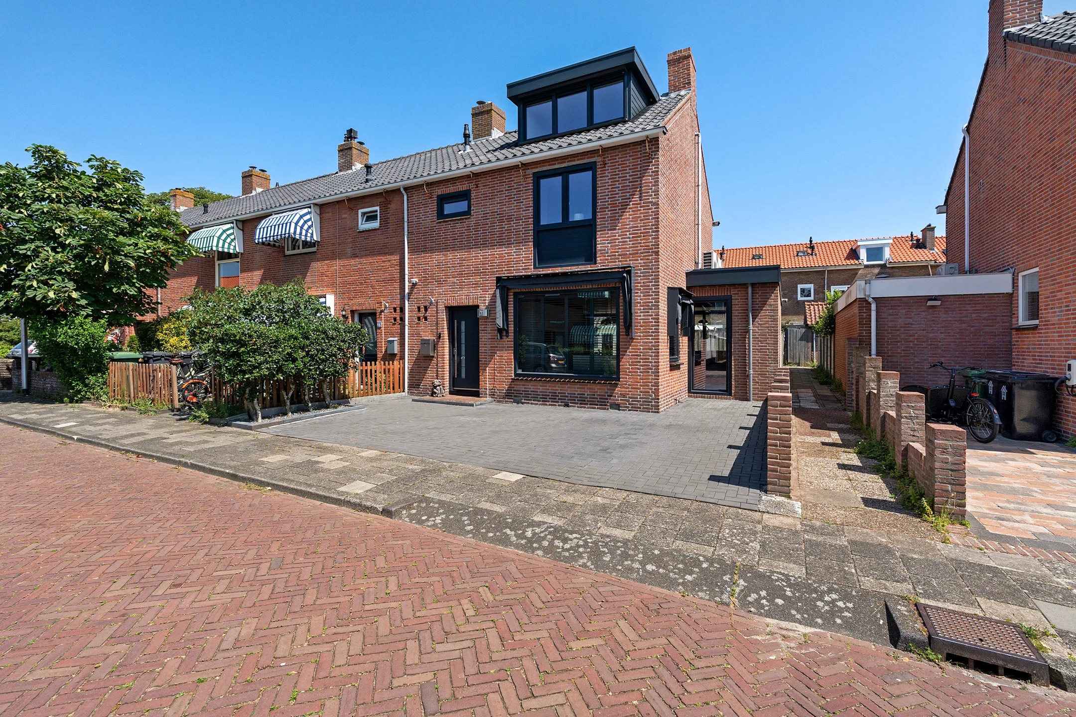 Hoekwoning Piet Leffertsstraat 31 in Zandvoort