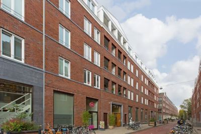 Galerijflat Cornelis Vermuydenstraat 47 in Amsterdam