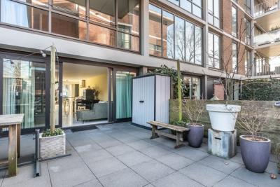 Benedenwoning (appartement) U.J. Klarenstraat 51 in Amsterdam