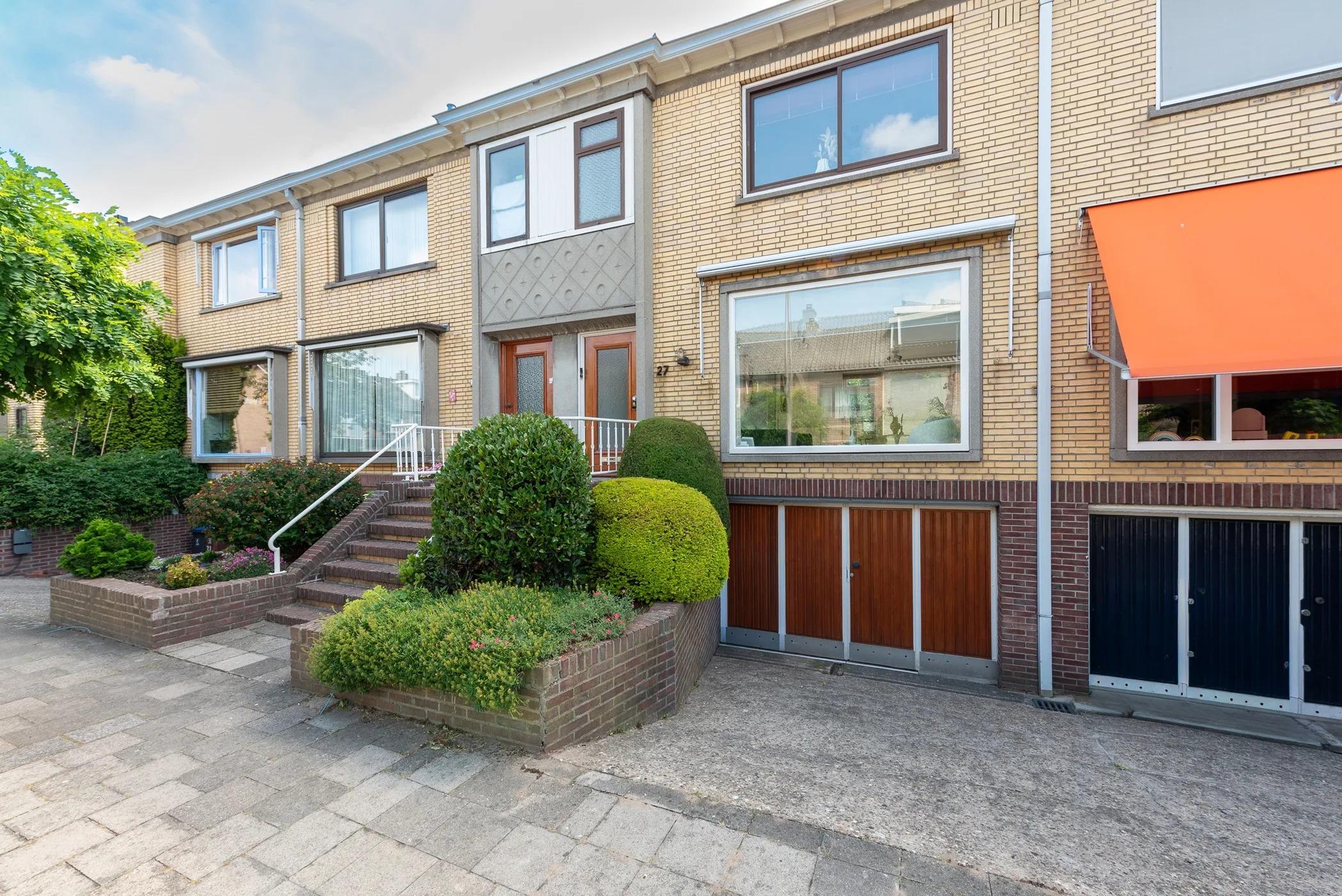 Tussenwoning (drive-in woning) Noltheniusstraat 27 in Utrecht