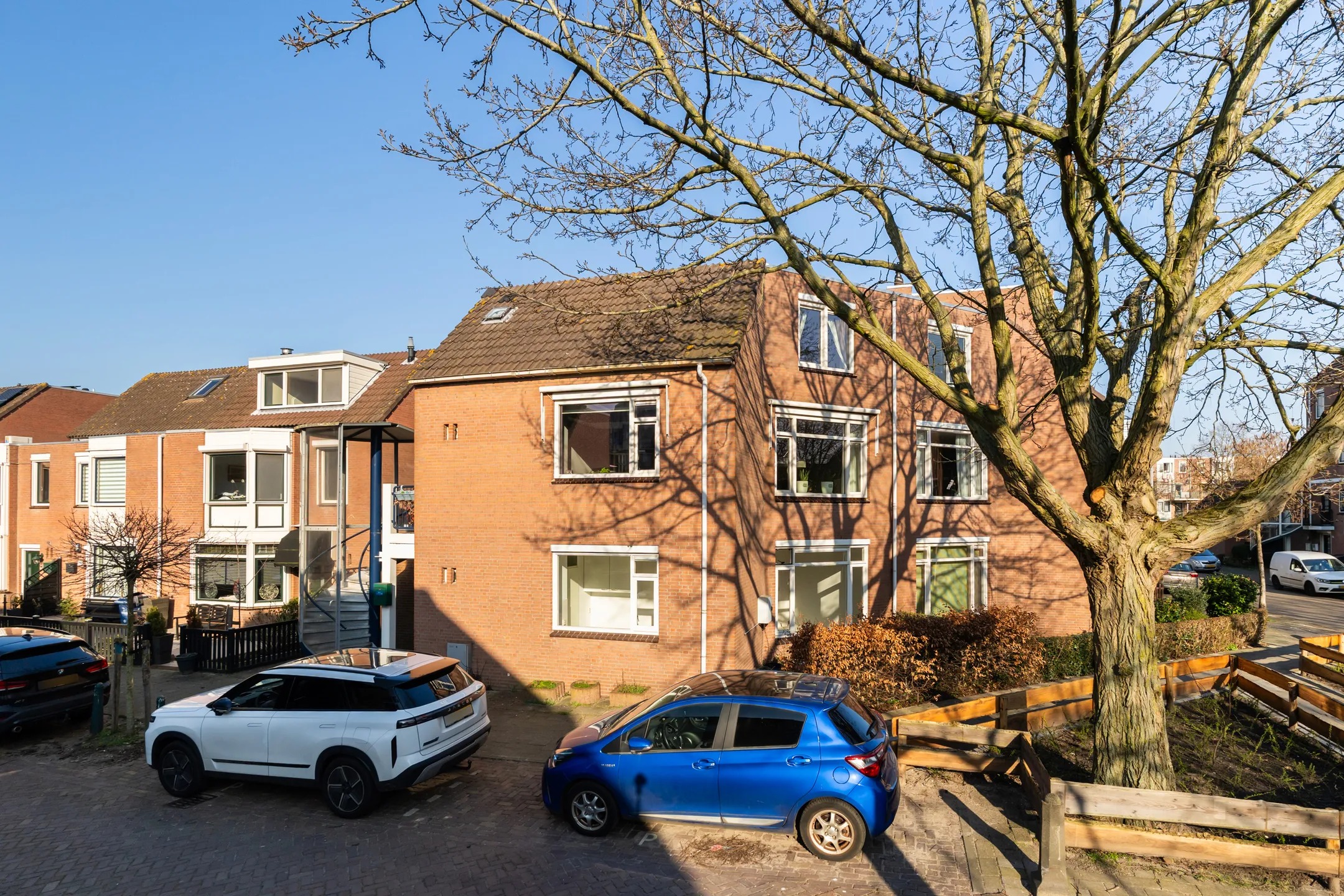 Benedenwoning A. van Spronsenstraat 24 in Den Haag