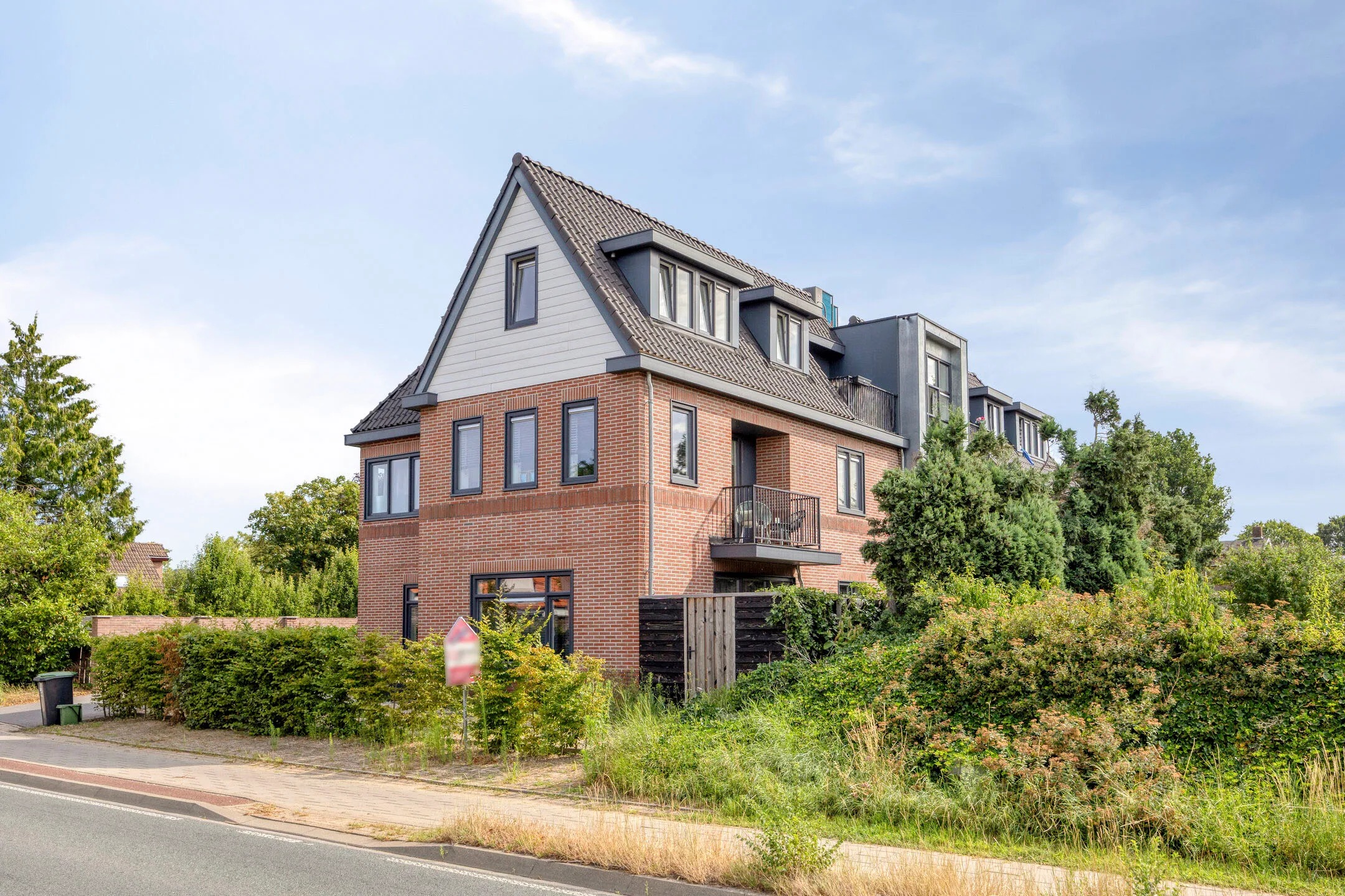 Portiekflat Rijksweg 5 b in Molenhoek