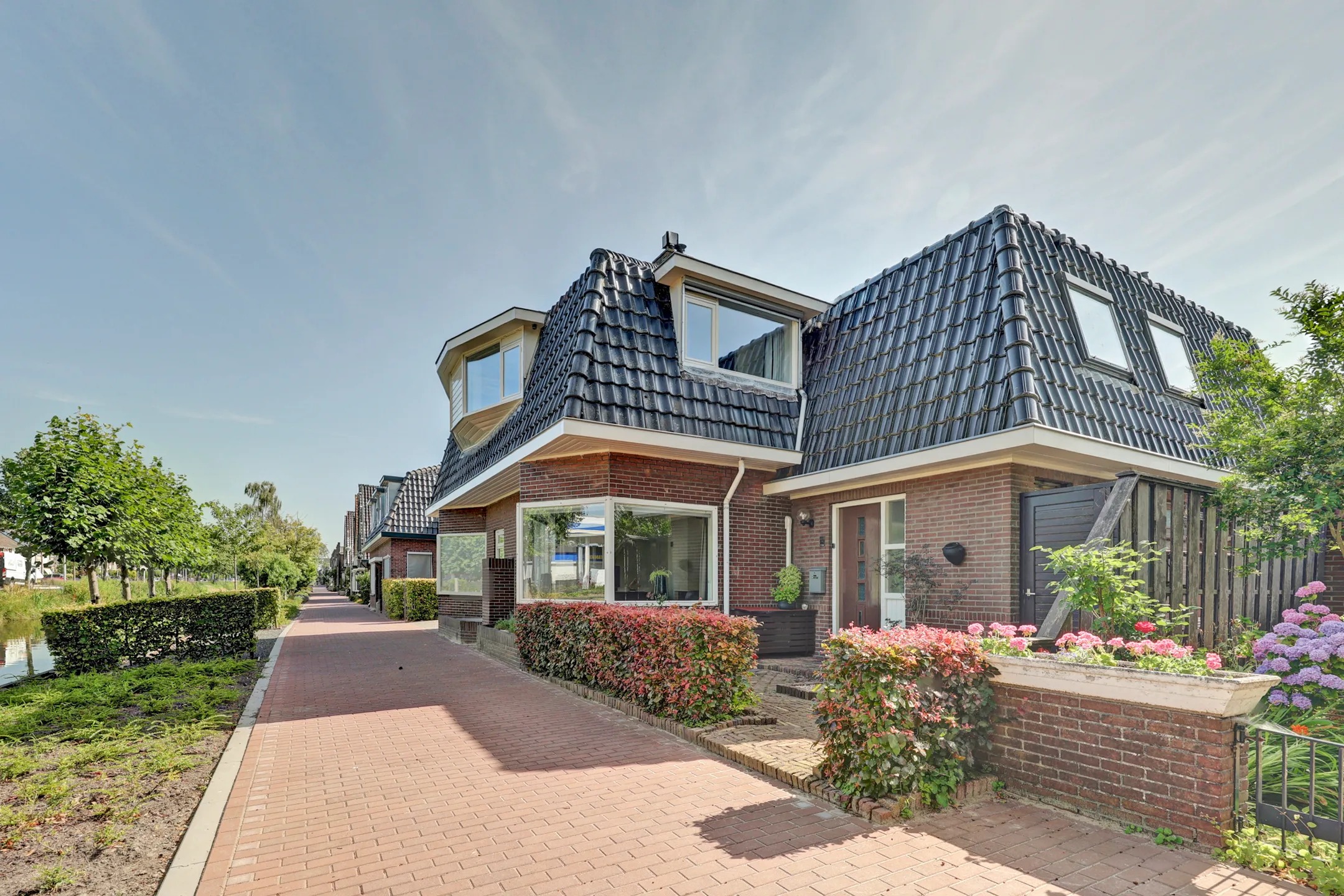 2-onder-1-kapwoning Emmakade 140 in Bodegraven