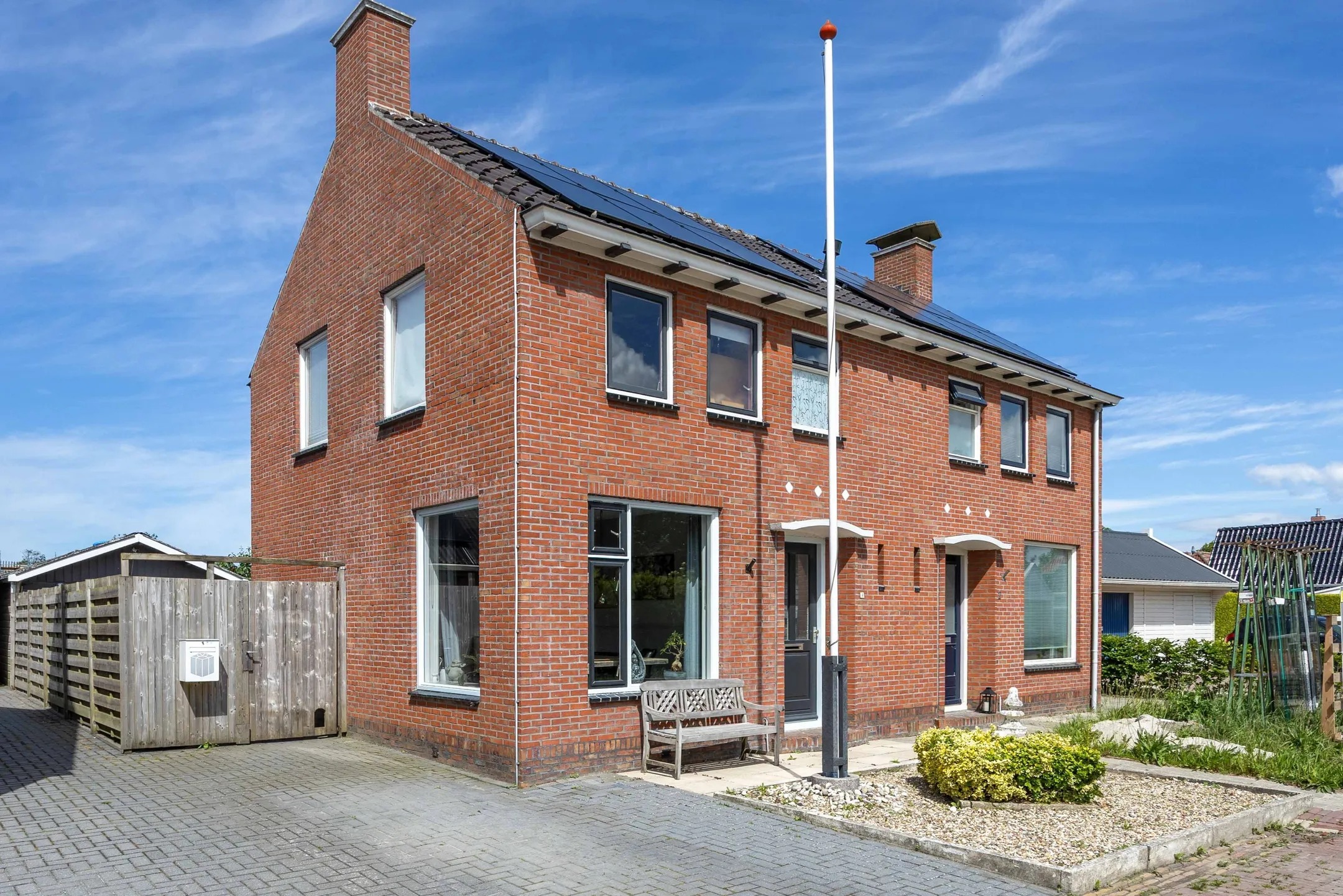 2-onder-1-kapwoning Hunsingoweg 4 in Uithuizen