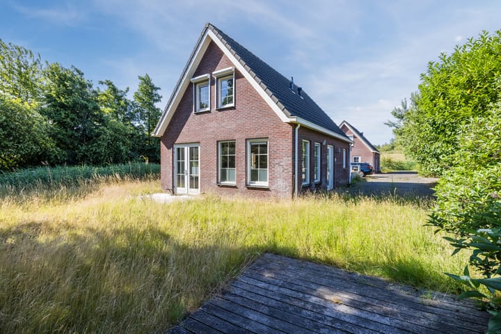 Villa, vrijstaande woning Duinweg 2 d in Hellevoetsluis