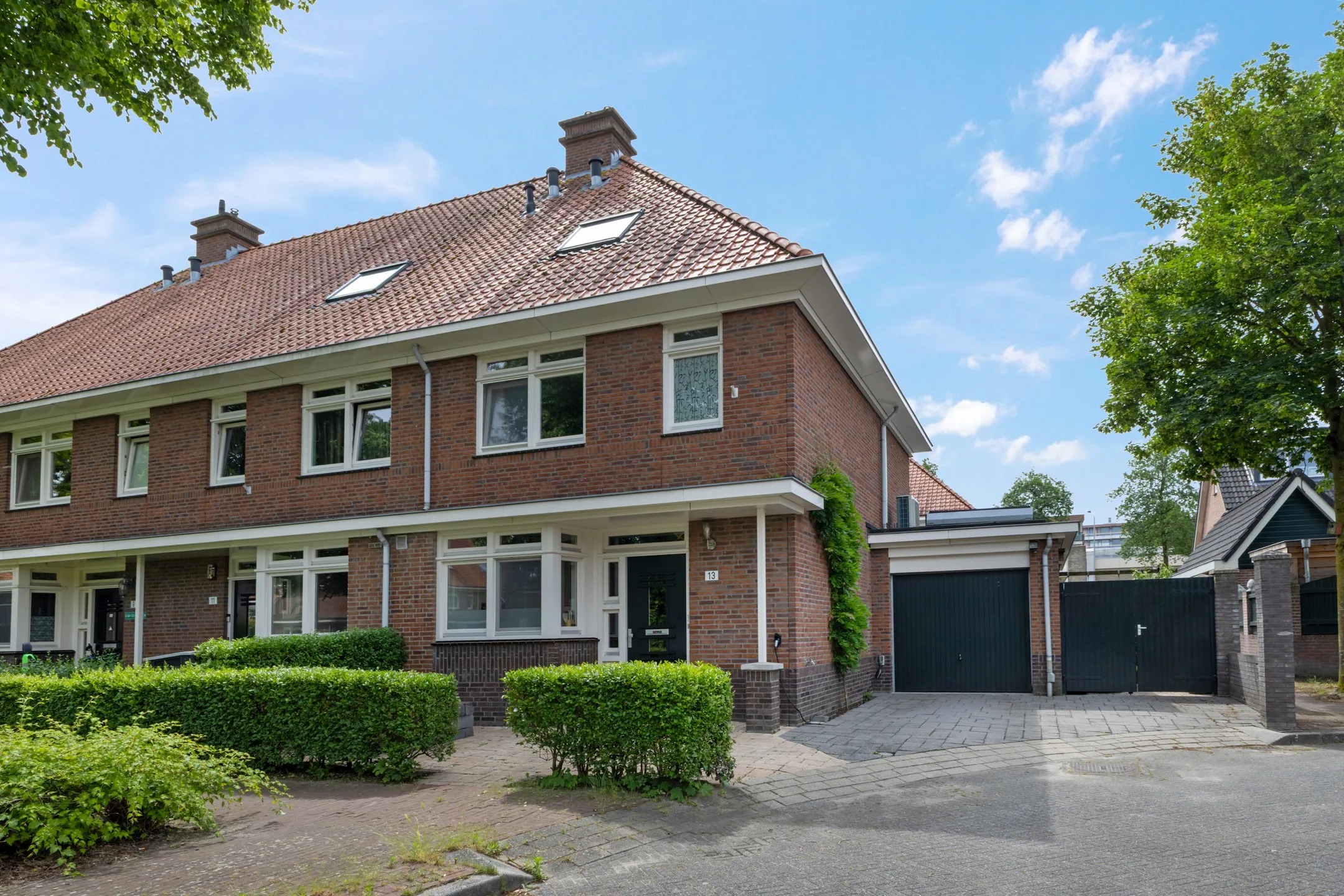 Hoekwoning Nijverheidplein 13 in Ede