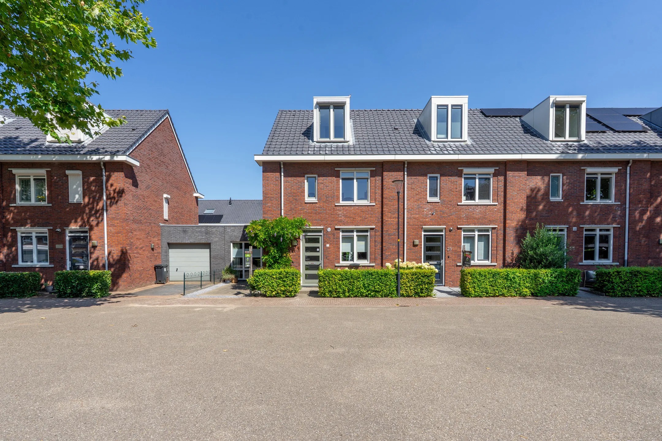 Hoekwoning Ringdijk 21 in Bemmel