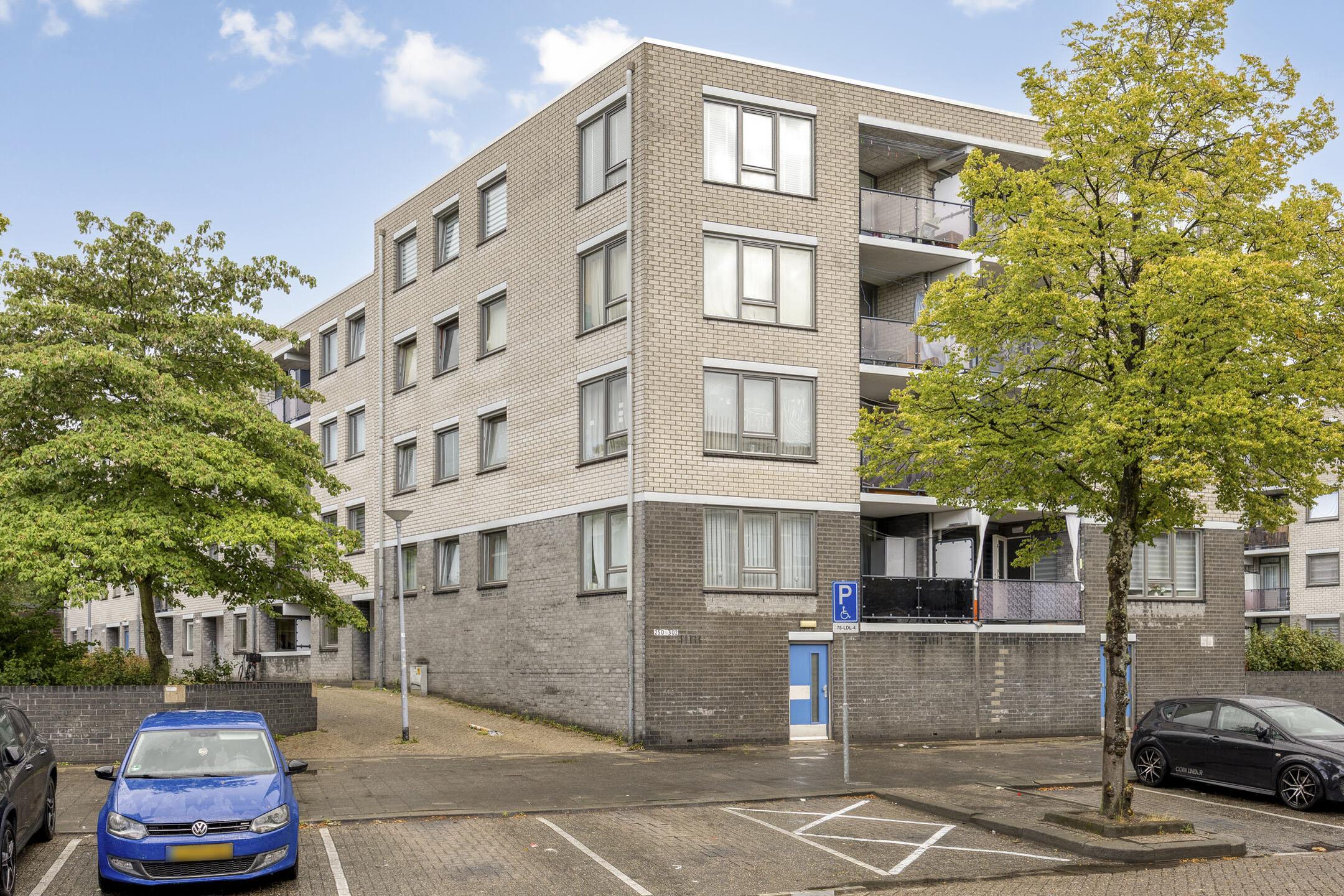 Portiekflat Nassauhaven 264 in Rotterdam
