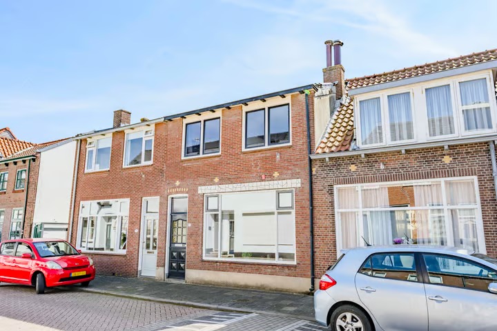 Tussenwoning Adrianastraat 57 in Katwijk