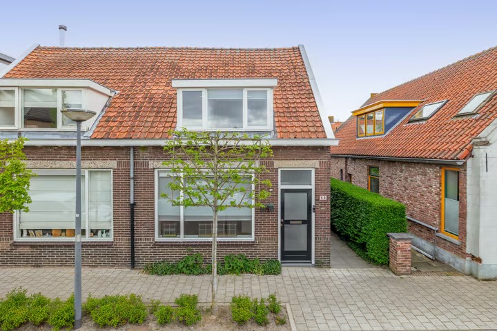 2-onder-1-kapwoning Besoyensestraat 69 in Waalwijk