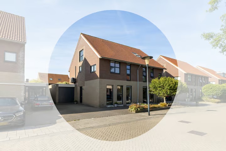 2-onder-1-kapwoning Frouwesân 66 in Leeuwarden