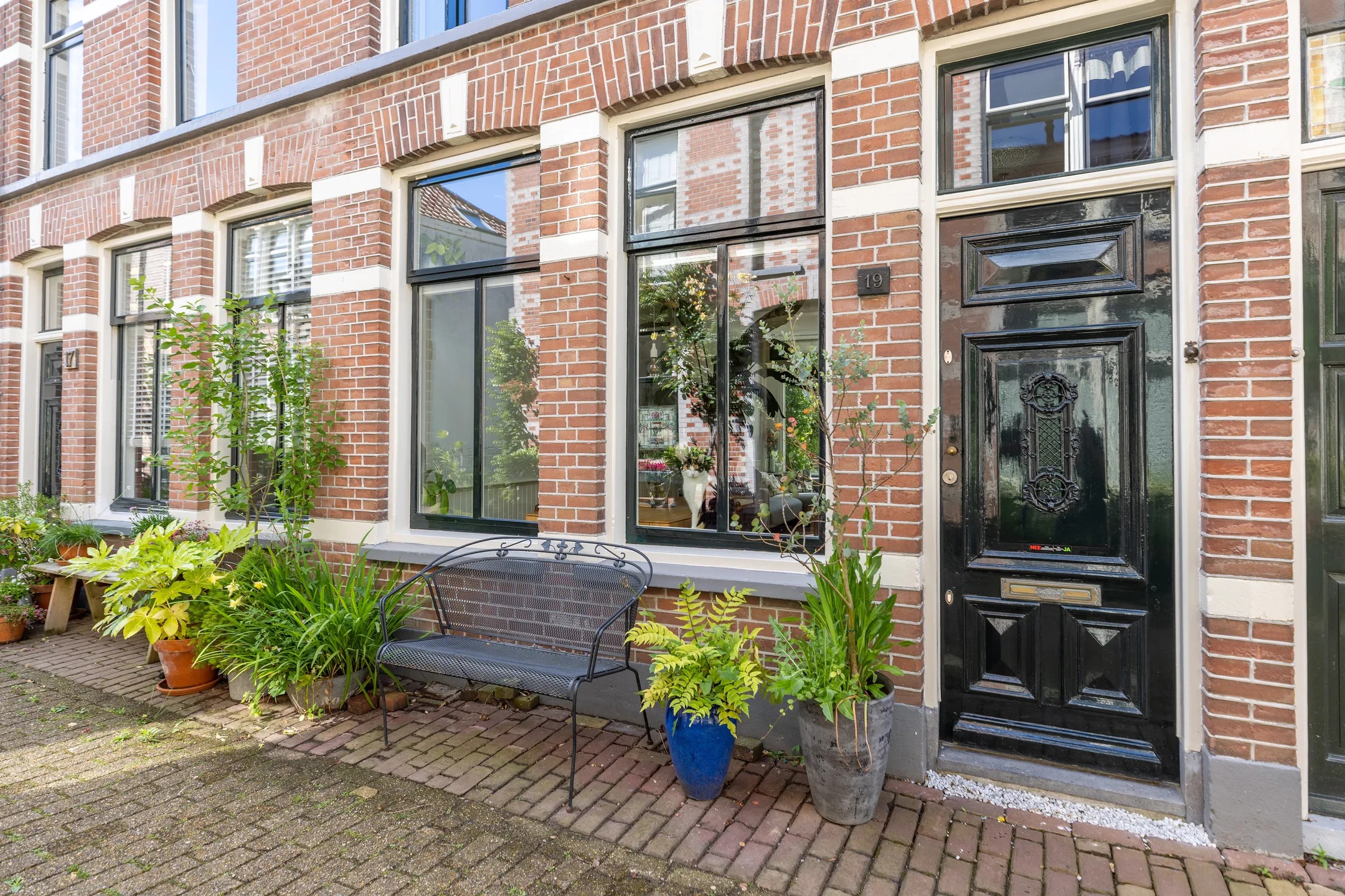 Tussenwoning Emmastraat 19 in Weesp