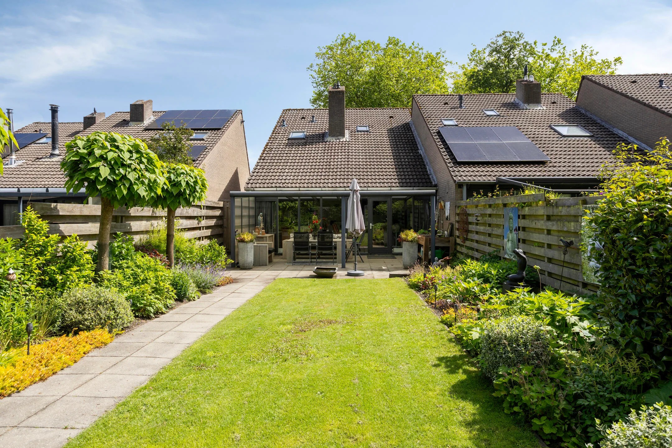 Geschakelde woning Betuwe 54 in Assen