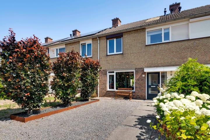 Tussenwoning Hubertusstraat 77 in Echt
