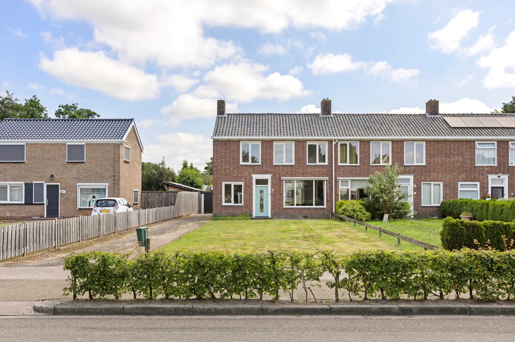 Hoekwoning Langeweg 27 in Grootegast