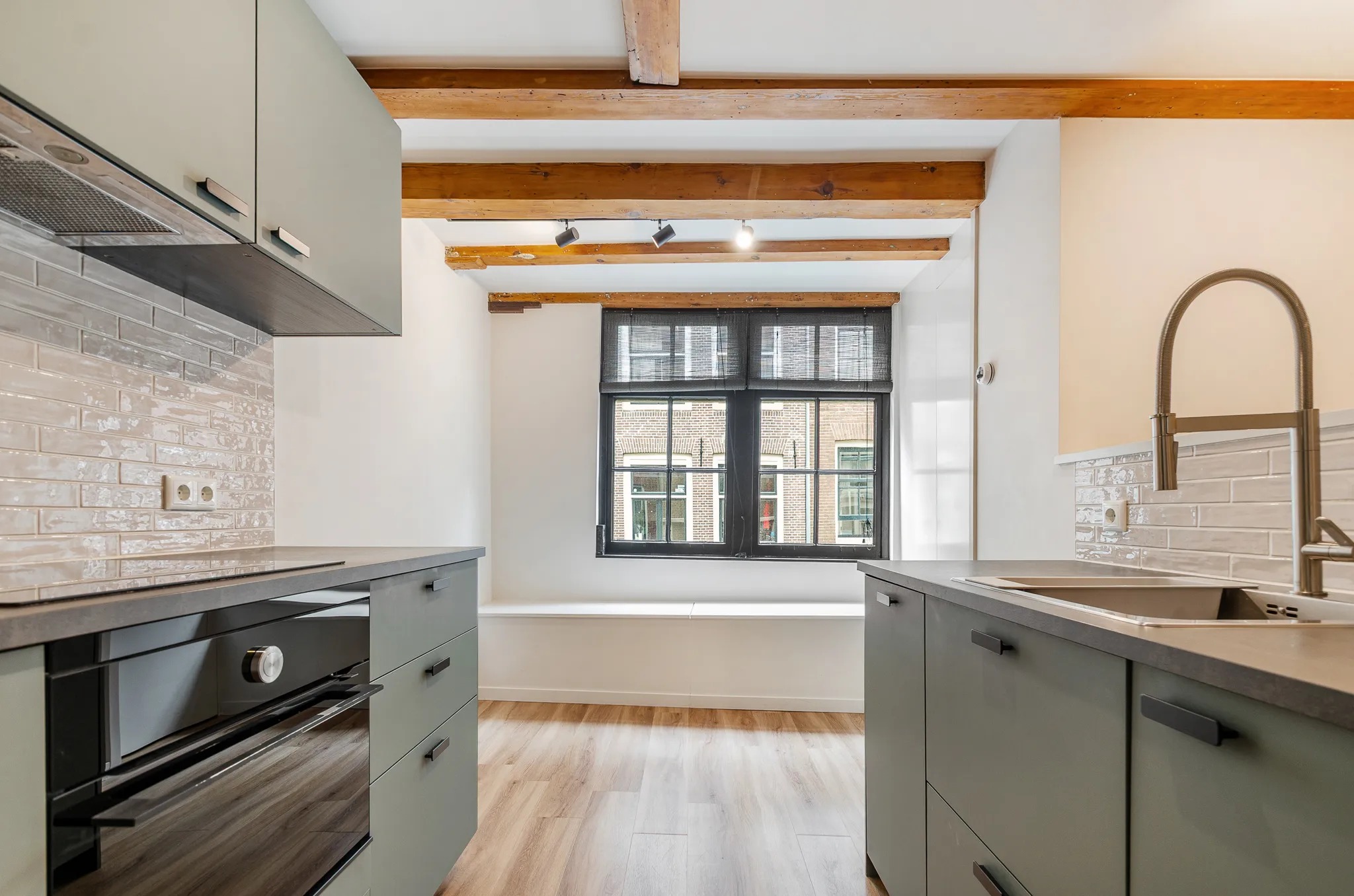 Bovenwoning Eerste Leliedwarsstraat 15 1 in Amsterdam