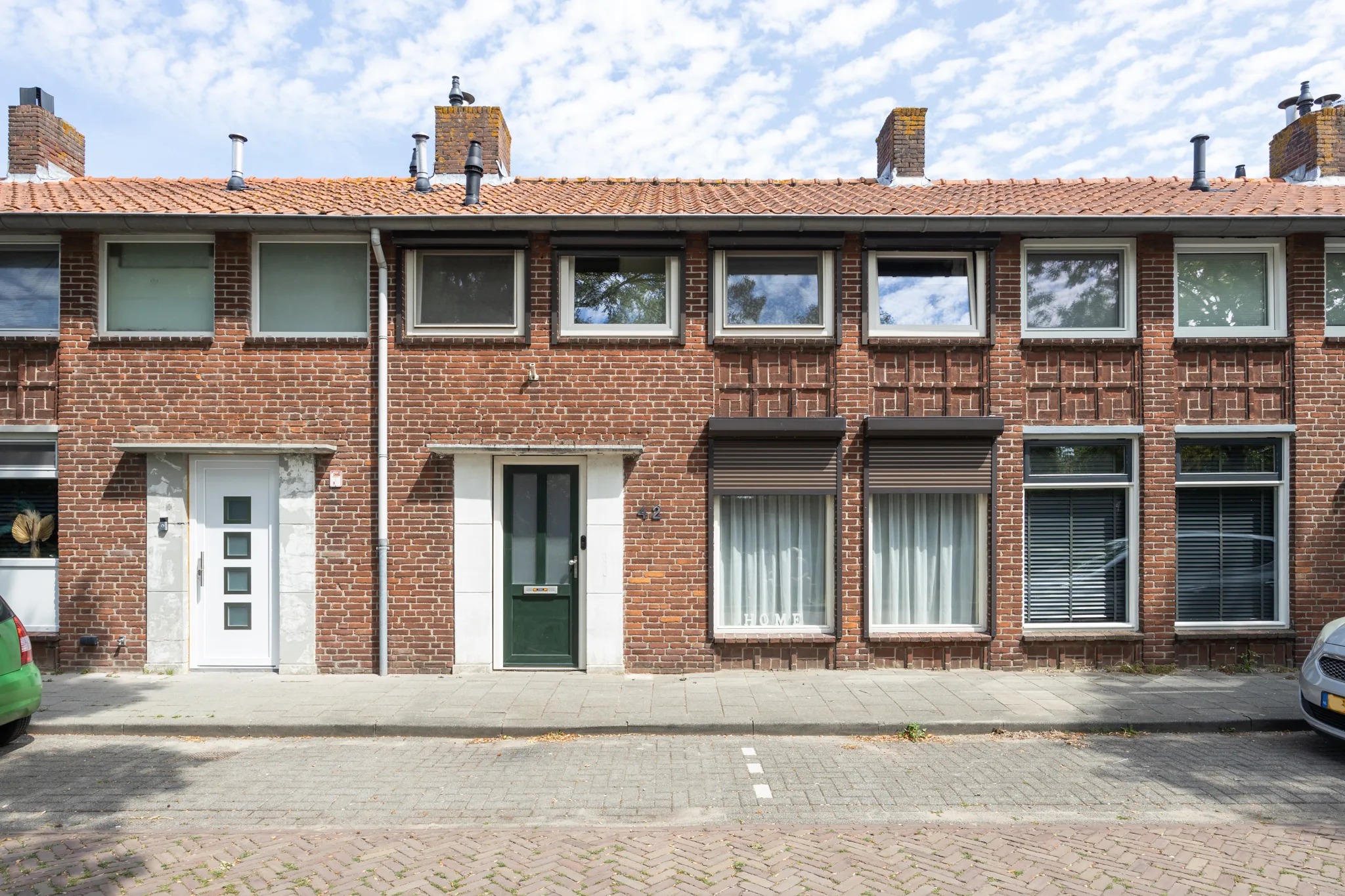 Tussenwoning van Strijenstraat 42 in Zevenbergen