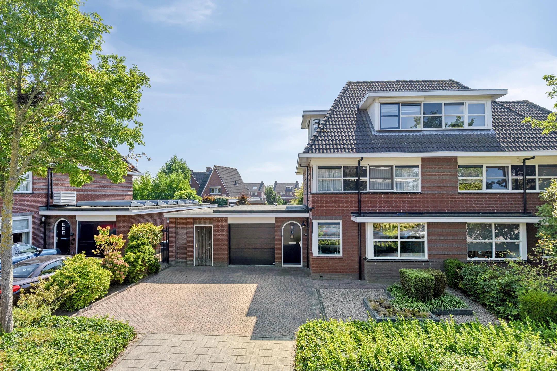 2-onder-1-kapwoning Leeuwenborchweide 40 Helmond