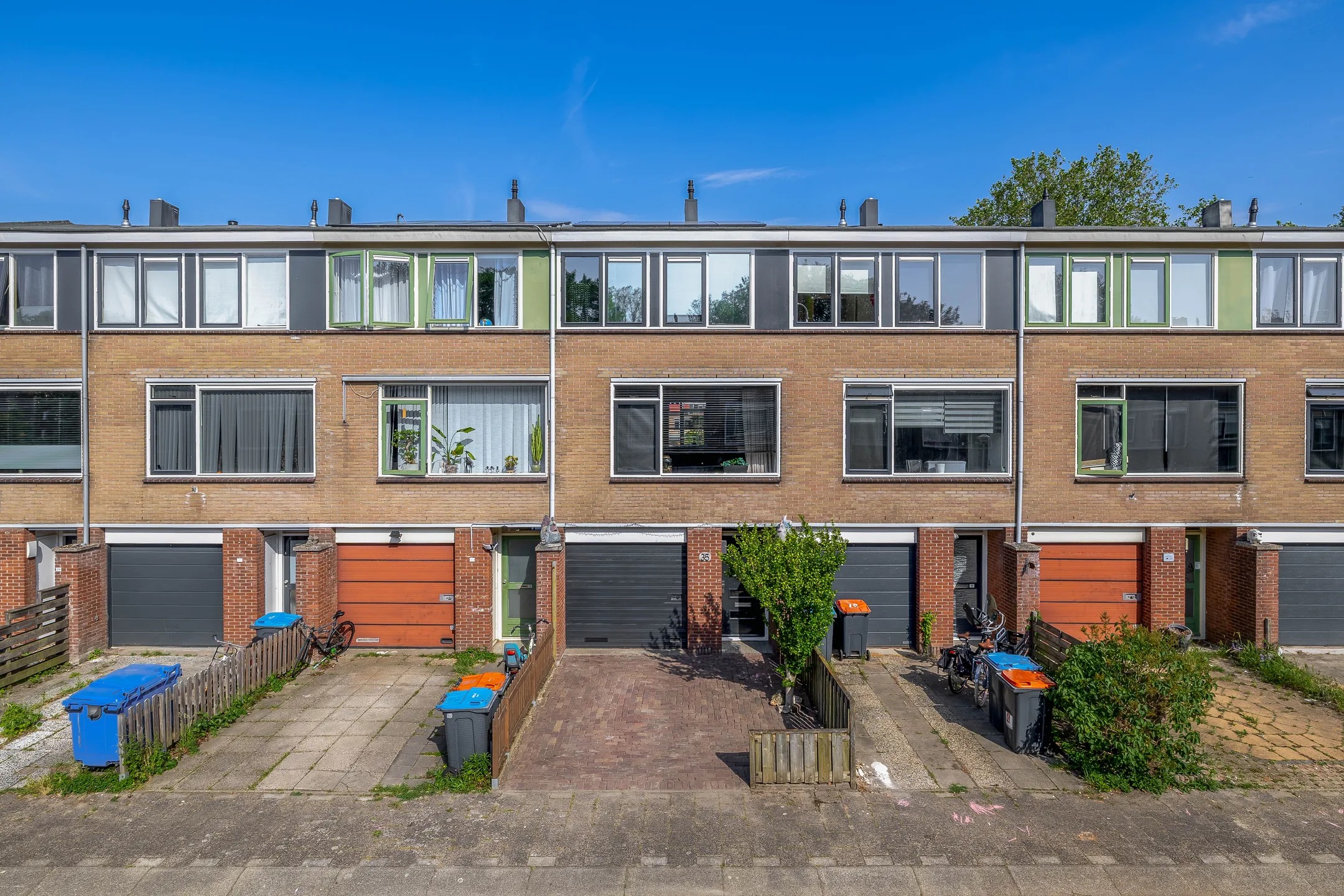 Tussenwoning (drive-in woning) Brigantijn 35 in Brielle