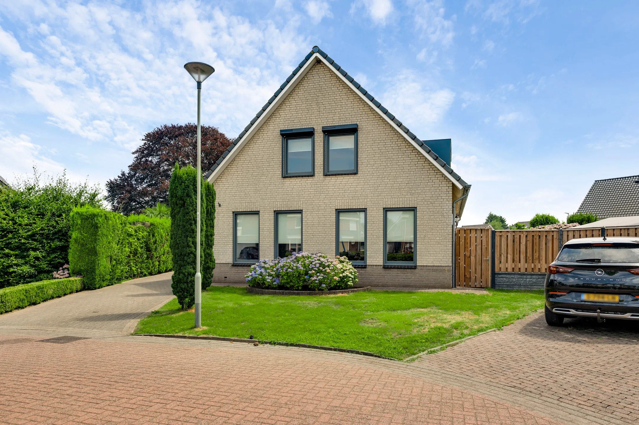 Vrijstaande woning Houtstraat 8 in Meterik