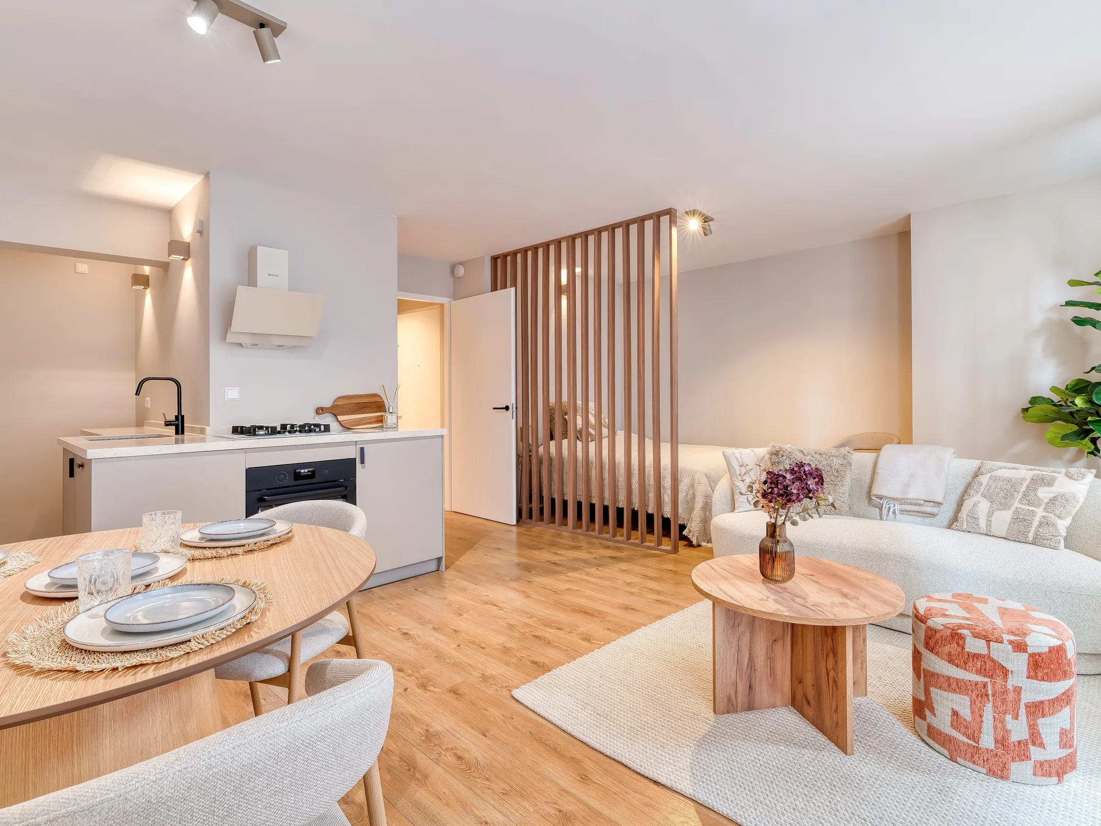 Benedenwoning Willemstraat 91 B in Den Haag