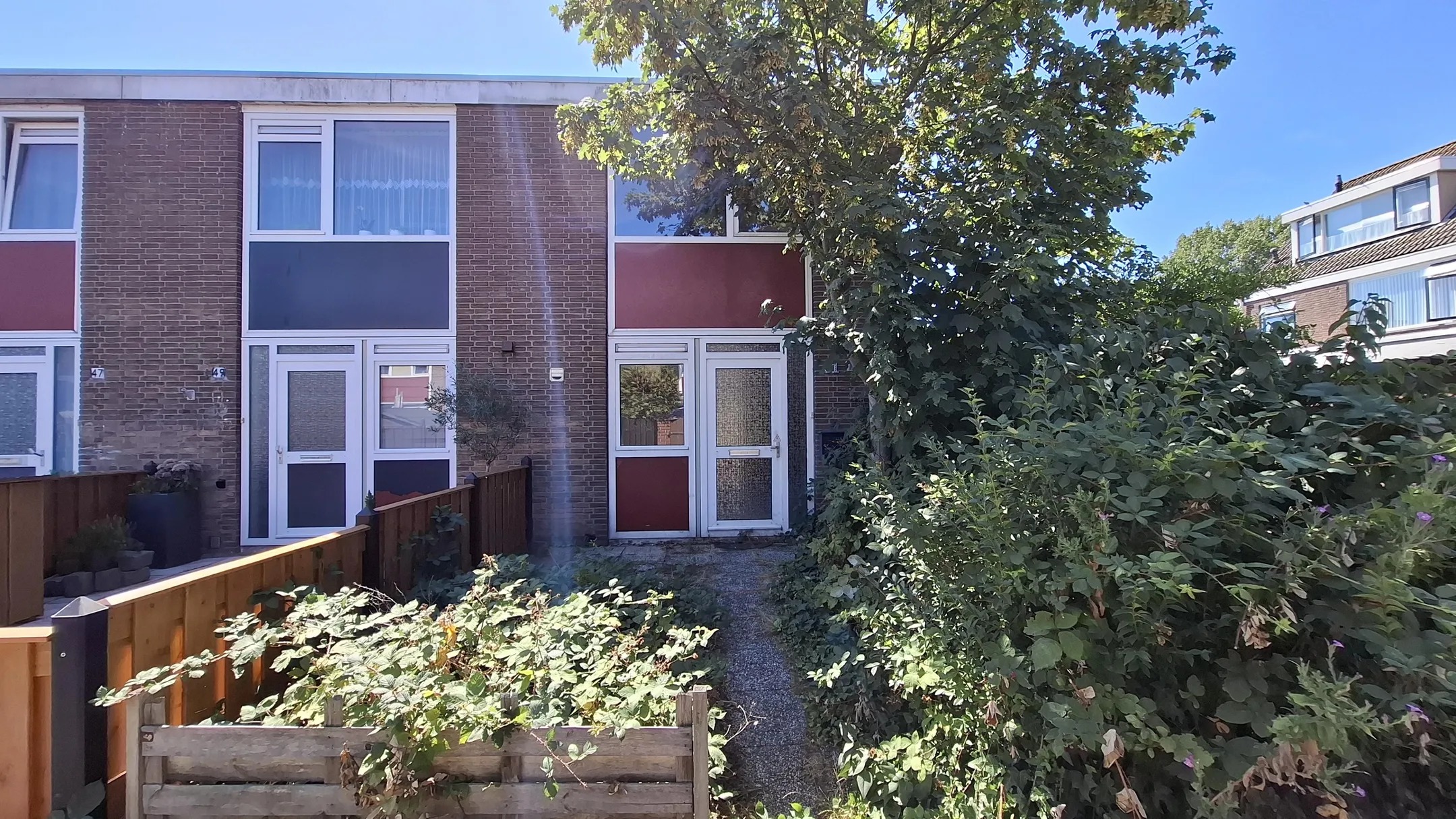 Hoekwoning Dokter Wasstraat 51 in Pernis Rotterdam