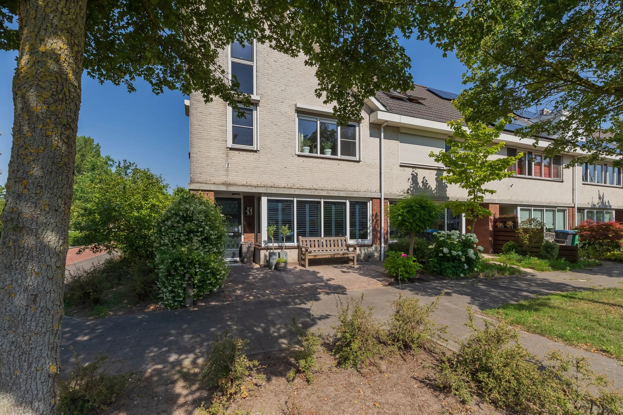 Hoekwoning Gunterstein 1 in Amstelveen