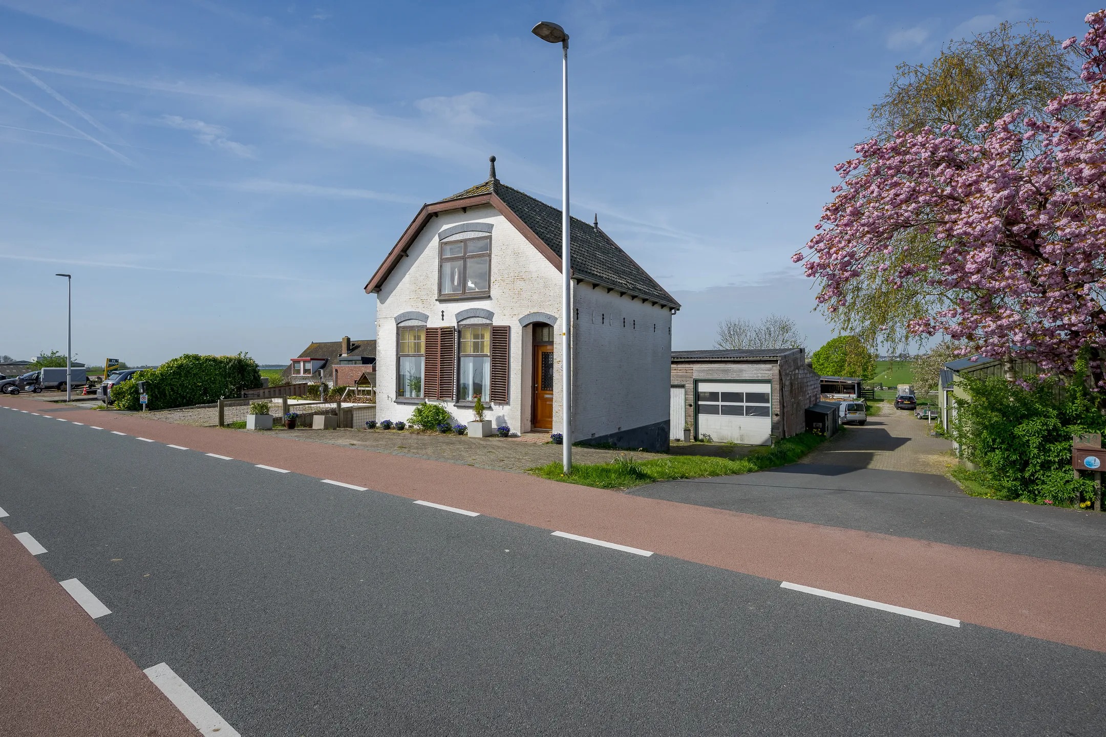 Vrijstaande woning (dijkwoning) Herenweg 21 Rijnsaterwoude