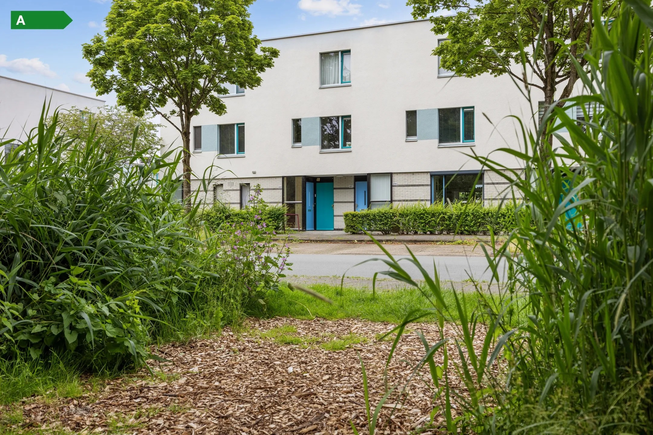 Benedenwoning J.M. den Uylstraat 221 in Groningen