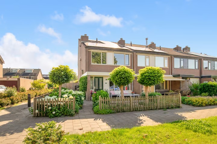 Hoekwoning Langeweide 144 in Zuid-Scharwoude