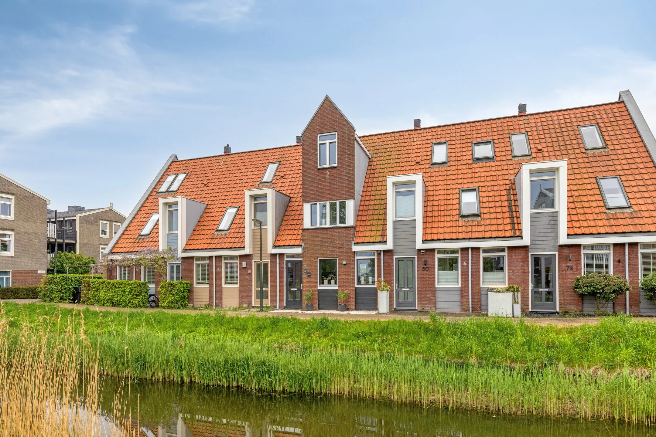 Tussenwoning Koningsspil 82 in Sint Pancras