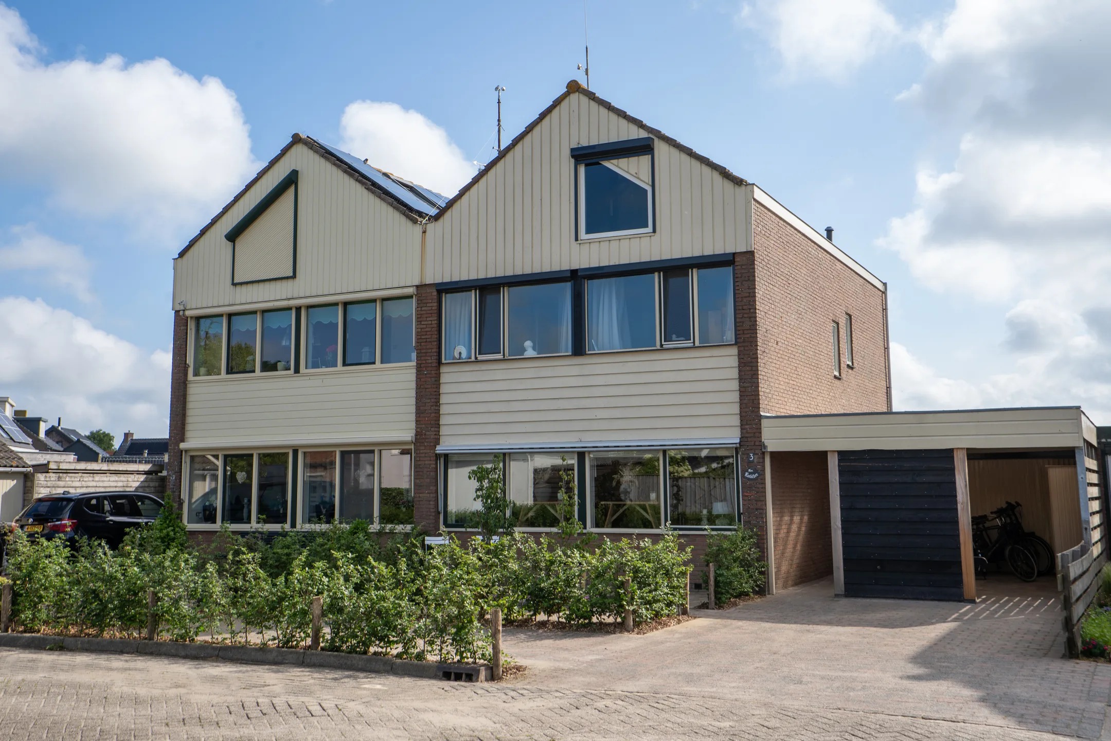 2-onder-1-kapwoning Ankerstraat 3 in Oosterend