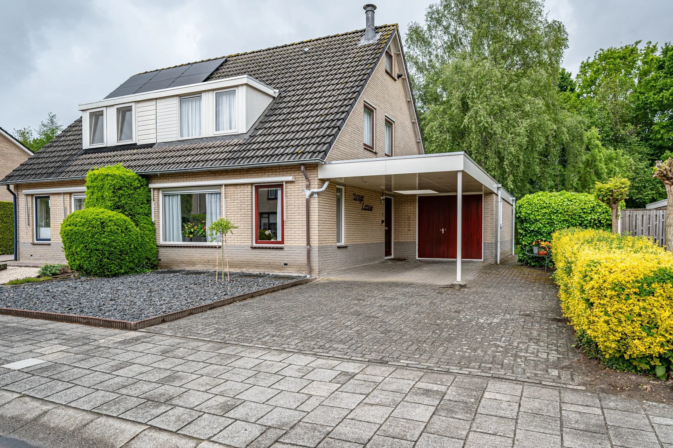 2-onder-1-kapwoning Jachtlaan 7 in Tollebeek