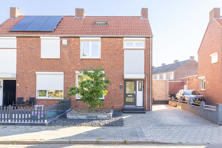 2-onder-1-kapwoning Jeroen Boschstraat 30 in Sittard