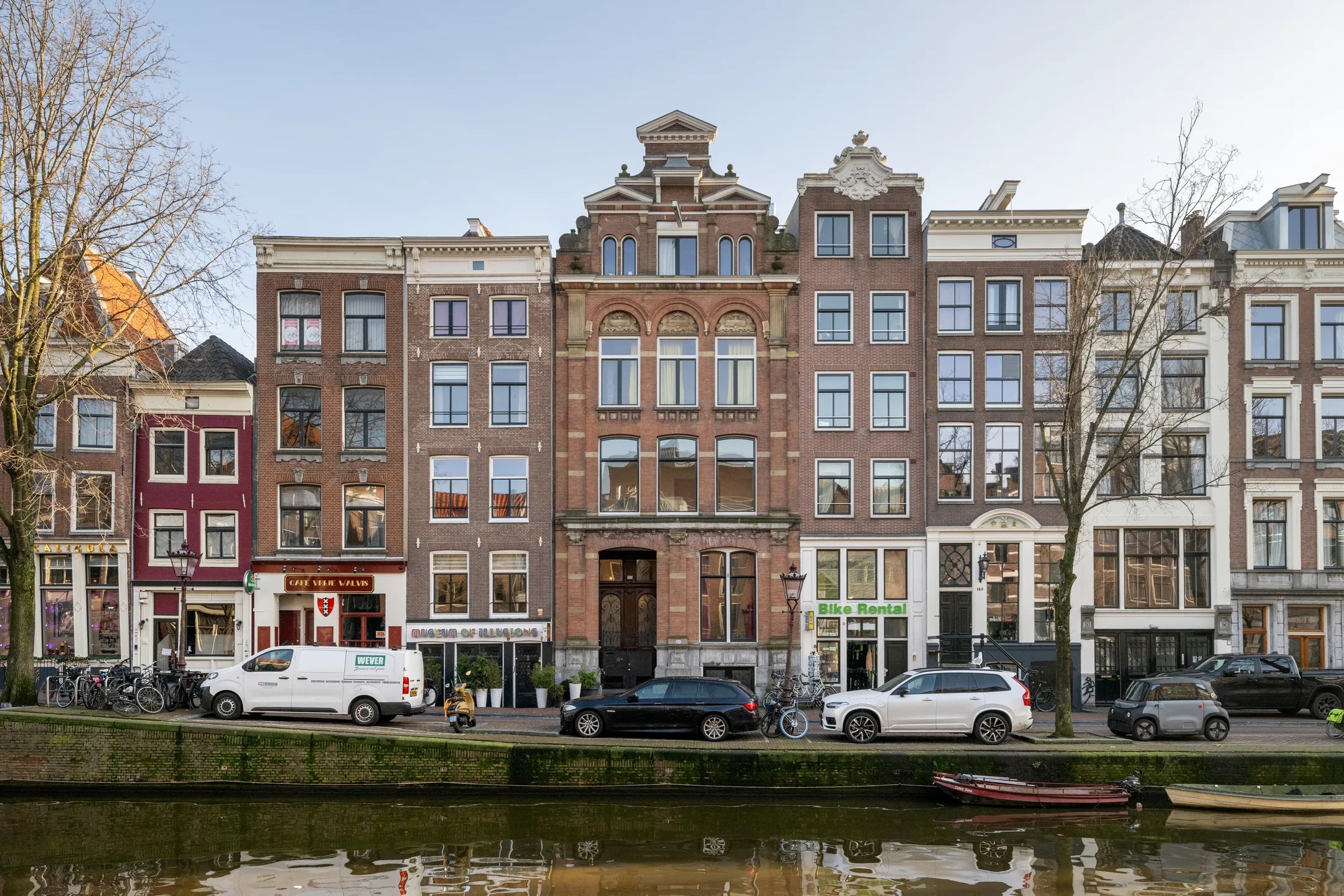 Bovenwoning Oudezijds Voorburgwal 145 A in Amsterdam