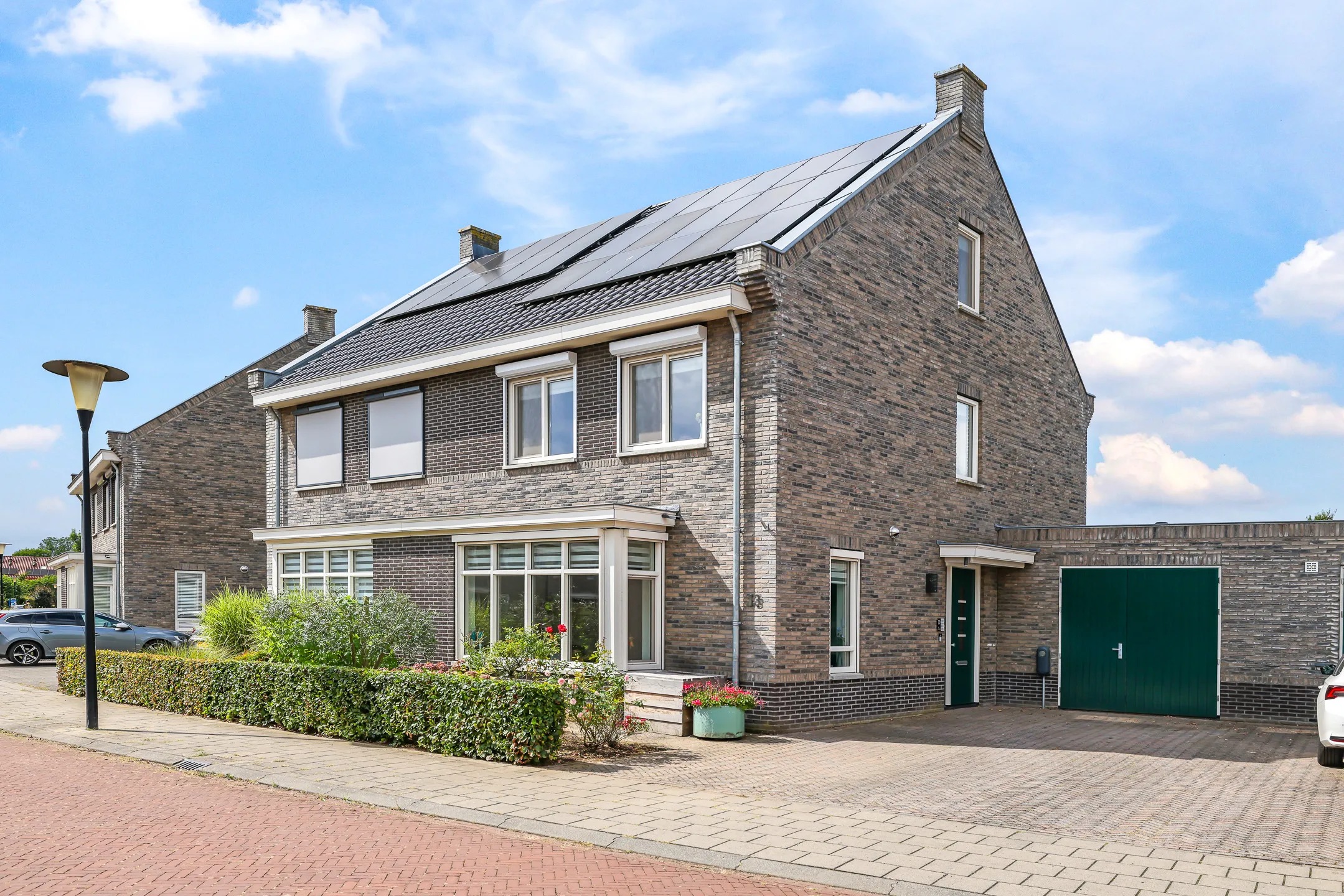 2-onder-1-kapwoning 't Hoge Veld 13 in Herveld