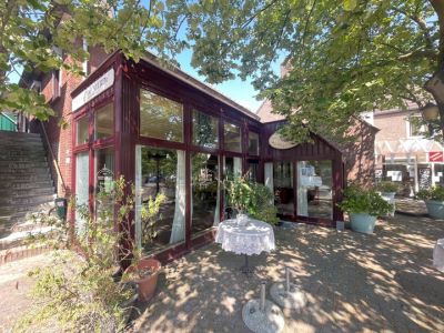 Bovenwoning Dorpsplein 21 in Lage Mierde